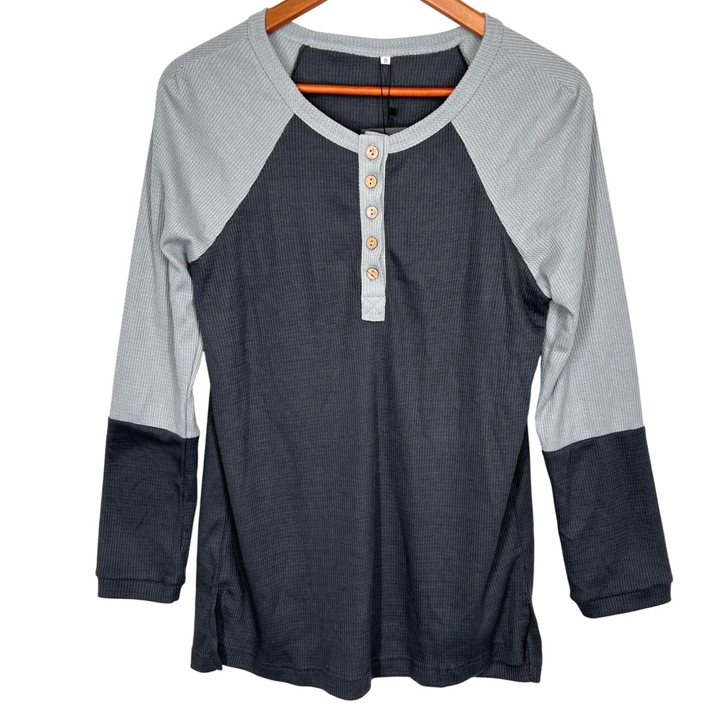 Two Tone Gray Henley Style Long-Sleeved Waffle Knit Shirt Women's Size Small NWT